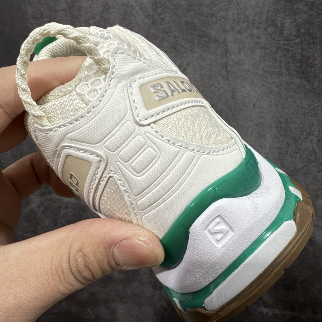 图片[2]-【666版本】SALOMON 萨洛蒙 XA PRO 3D 户外运动 网布减震防滑透气 低帮跑步鞋 男女同款 白绿 478874 全新品质 巅峰之作 所有配色均购物原版拆解1：1开发 原材料打造 非市场公版便宜货 私模大底 清洁度比市场所有版本都高 全套原纸板楦头开发 原厂网布配套 确保原汁原味 完美呈现版型 原档数据独家私模五层组合大底 男女鞋同步官方开发至46 原装Ortholite轻量化鞋垫 中底布带钢印编号 原厂TPU锁扣 进口港宝加持 后跟自然饱满 还原公司包裹性 鞋面采用SENSIFT贴合技术 全方位贴合包裹脚型 鞋跟部鞋底牵引设计 提供强大的抓地性能 更适应野外崎岖不平的道路 其3D ADVANCED CHASSIS底盘 材料轻量大化 钉齿设计更具稳定性 防护性 鞋底易磨损区运用CONTAGRIP高耐磨材料 应对城市硬质路面长距离跑考验 尺码：36 36.5 37.5 38 38.5 39 40 40.5 41 42 42.5 43 44 45 46-选品中心