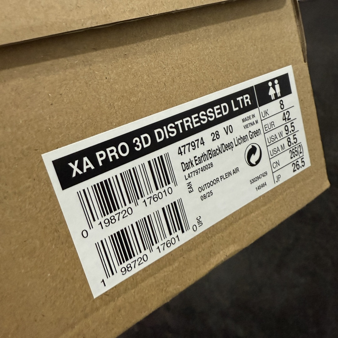 图片[9]-【GOAT纯原定制】SALOMON 萨洛蒙 XA PRO 3D 户外运动 网布减震防滑透气 低帮跑步鞋 男女同款绿棕色 马毛 马年限定477974 此款为定制款 下单定制周期为2天 全新品质 巅峰之作 所有配色均购物原版拆解1：1开发 原材料打造 非市场公版便宜货 私模大底 清洁度比市场所有版本都高 全套原纸板楦头开发 原厂网布配套 确保原汁原味 完美呈现版型 原档数据独家私模五层组合大底 男女鞋同步官方开发至47 原装Ortholite轻量化鞋垫 中底布带钢印编号 原厂TPU锁扣 进口港宝加持 后跟自然饱满 还原公司包裹性 鞋面采用SENSIFT贴合技术 全方位贴合包裹脚型 鞋跟部鞋底牵引设计 提供强大的抓地性能 更适应野外崎岖不平的道路 其3D ADVANCED CHASSIS底盘 材料轻量大化 钉齿设计更具稳定性 防护性 鞋底易磨损区运用CONTAGRIP高耐磨材料 应对城市硬质路面长距离跑考验 尺码：36 36.5 37.5 38 38.5 39 40 40.5 41 42 42.5 43 44 45 46 47-选品中心