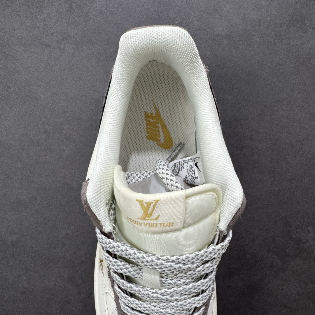 图片[7]-【定制版】Nike Air Force 1 \’07 Low “LV联名——印花米棕黄”空军一号 高端定制 低帮 运动鞋 休闲鞋 折边针车 工艺难度大 原楦头原纸板 原装鞋盒 定制五金配件 内置全掌气垫 原厂鞋底 货号：QW5606-262 尺码：36 36.5 37.5 38 38.5 39 40 40.5 41 42 42.5 43 44 44.5 45-选品中心