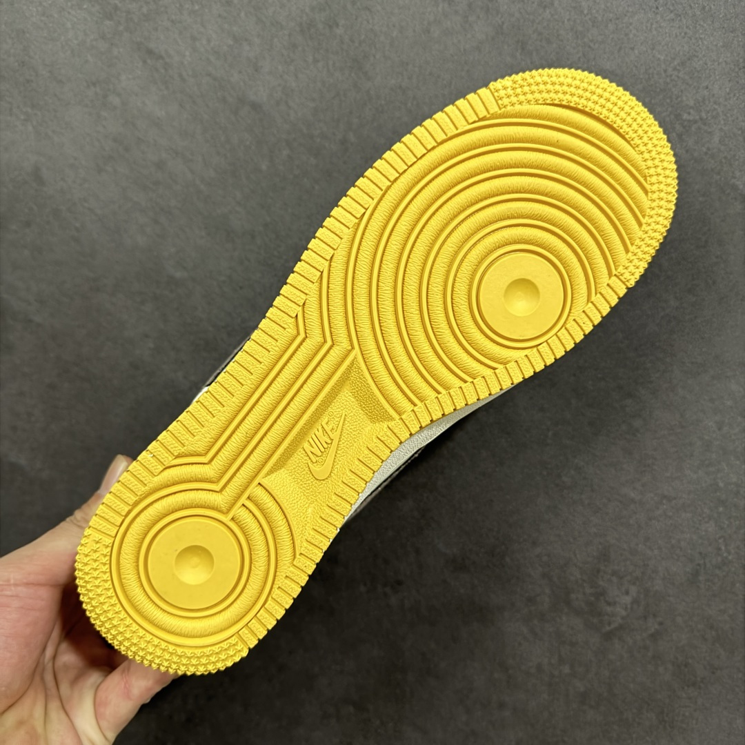 图片[9]-【定制版】Nike Air Force 1 \’07 Low “LV联名——印花米棕黄”空军一号 高端定制 低帮 运动鞋 休闲鞋 折边针车 工艺难度大 原楦头原纸板 原装鞋盒 定制五金配件 内置全掌气垫 原厂鞋底 货号：QW5606-262 尺码：36 36.5 37.5 38 38.5 39 40 40.5 41 42 42.5 43 44 44.5 45-选品中心