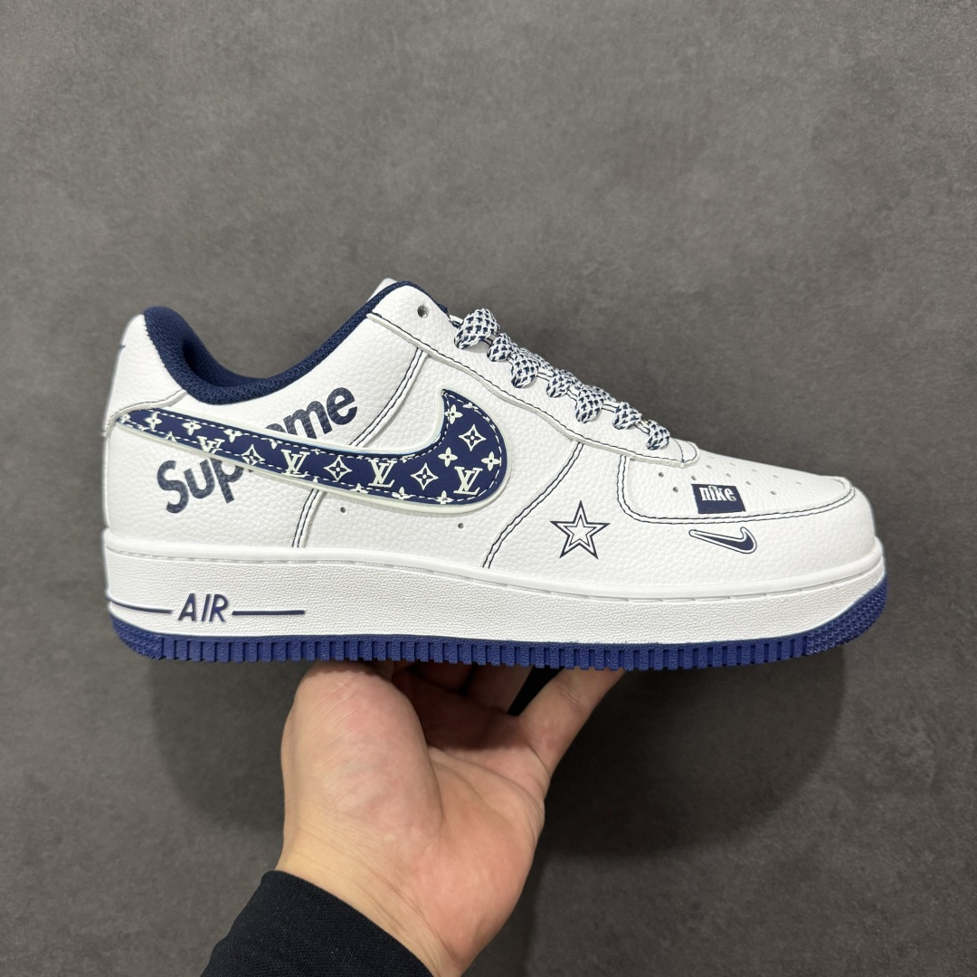 【定制版】NIke Air Force 1 \'07 Low “Supreme联名——白蓝五星”空军一号 低帮 运动鞋 休闲鞋 折边针车 工艺难度大 原楦头原纸板 原装鞋盒 定制五金配件 内置全掌气垫 原厂鞋底 货号:XZ6188-151 尺码:36 36.5 37.5 38 38.5 39 40 40.5 41 42 42.5 43 44 44.5 45 编码:HXSA310320-选品中心