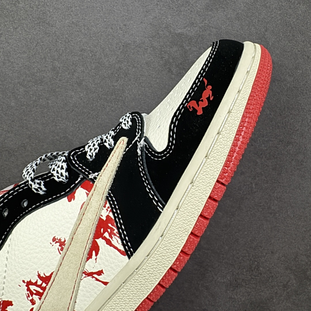 图片[5]-【定制版】Travis Scott x Fragment Design x Jordan Air Jordan 1 Low OG SP “马年联名——黑红马年” 多方联名合作融合了Travi翻毛蓝勾s Scott 独特的音乐风格，藤原浩个性的设计风格以及Jordan品牌的经典元素 使其成为一双具有独特身份和价值的鞋子 清新而立体的外观加上联名标识更突出了其独特身份 这种配色方案显示出活力和时尚感 在视觉上引人注目 鞋身的质感和细腻的细节处理使其显得高端而格调十足 这款“倒钩”联名是设计与创意完美结合 融合多方的个性风格是一款备受瞩目的潮流鞋款 低帮休闲板鞋 定制鞋盒 大厂纯原品质出货 超高清洁度 皮料切割干净无任何毛边 细节完美 货号：XS2025-086 尺码：36 36.5 37.5 38 38.5 39 40 40.5 41 42 42.5 43 44 44.5 45 编码：HXSB330340-选品中心