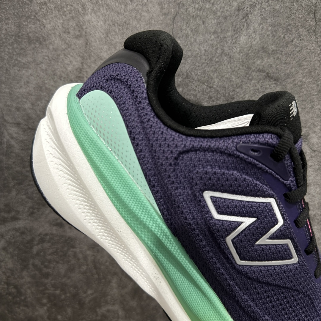 图片[7]-【Goat纯原】New Balance Fresh Foam X NB1080V6 新百伦系列低帮轻量化厚底健身休闲运动慢跑鞋 全新出货 真正超临界大底 提前原版开发 细节做工材料脚感与原版相差无几 近赏｜无论是日常慢跑，还是City Walk，它都可轻松应对提起今年最流行的事情，想必在你所在的城市来一段City Walk，是很多潮男潮女都会做的吧。当时间来到十月，一年中最舒服的时光，无论是慢跑也好，还是City Walk，今天推荐的这双鞋，都可以轻松应对。那就是可以带给你久违的松弛感、治愈你柔软的需要的New Balance Fresh Foam X1080v15。作为New Balance经典跑鞋系列，1080系列可以说凝聚了品牌历来前沿科技与制造匠心。今年的v13版本可谓再度革新。在舒适体验、运动性能以及造型风格三个维度上做到了有机交融。舒适体验一直是1080跑鞋系列带给我们最大的直观感受，加上本就带有严肃跑鞋基因，在今年全新材料配方的Fresh FoamX中底泡棉上则有了不一样的缓震性能，重新定义“踩屎感”。可再生柔软针织鞋面使用可追溯的Repreve再生鞋面材料，柔软透气的鞋面提供绵密的贴合与包裹感，轻量分区橡胶大底分区外底橡胶采用新材料，改进纹路设计，增加前掌外底硬度，提升滚动反馈和传动效率。 尺码：36 36.5 37 38 39.5 40 40.5 41.5 42 42.5 43 44 44.5 45-选品中心