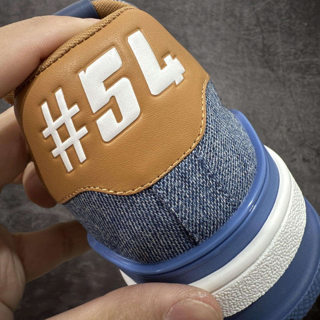 图片[2]-【天花板/Goat版】 市场最强版 没有之一的存在💪🏻 Louis Vuitton LV Trainer 系列全新版上架 手里有正品的可以对比下🆚懂货的看细节‼️ 此版品质是市场从未达到的新高度！ 整体版型 皮料 牛仔布的色差 压花纹路清晰度 后跟版型等等 都可以自行对比[机智]吊打市场所有货，怒甩十条街的那种，直接来正品对比图🆚，欢迎拿市场各大工厂的货来对比！ 尺码：35-45码-选品中心