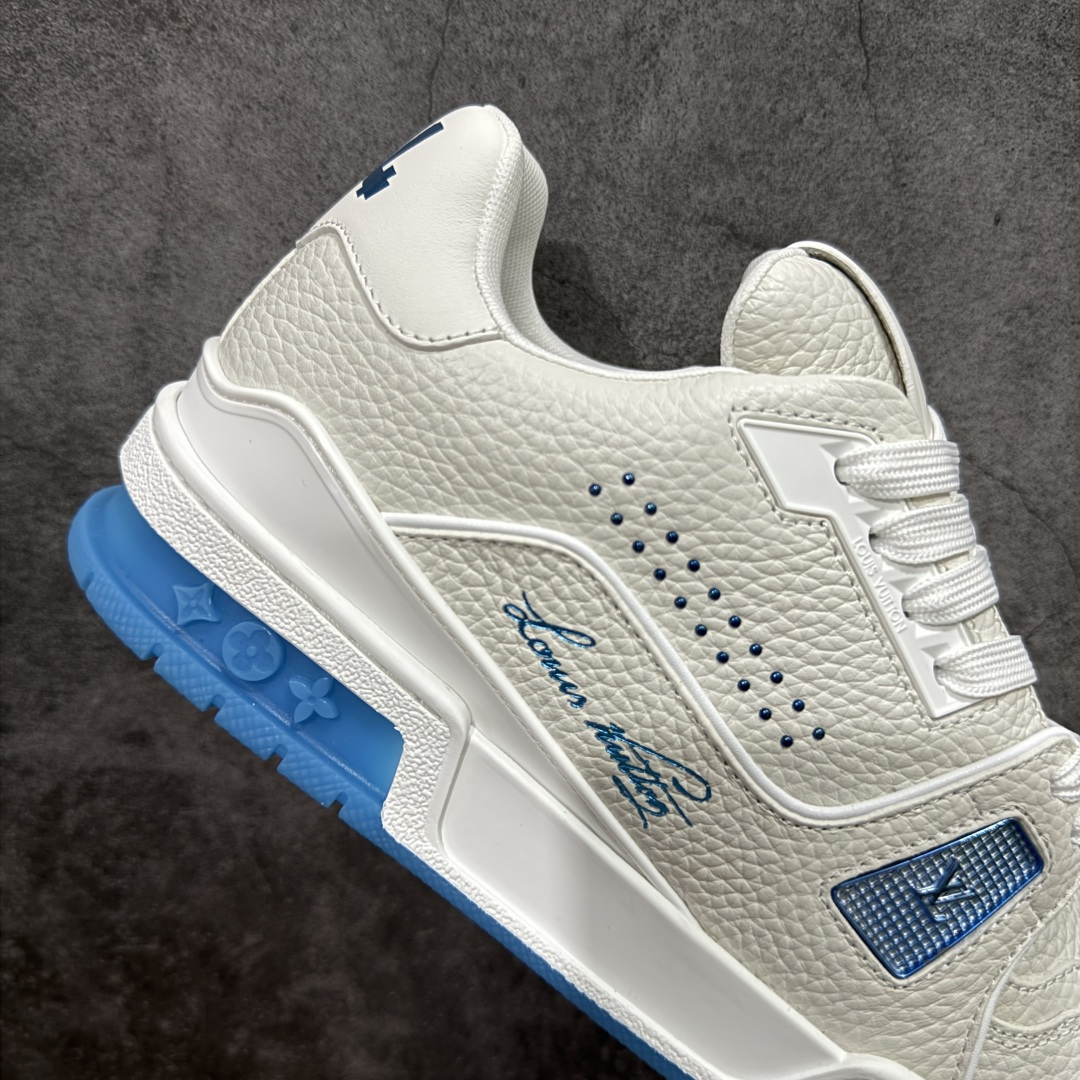 图片[7]-【天花板/Goat版】 市场最强版 没有之一的存在💪🏻 Louis Vuitton LV Trainer 系列全新版上架 手里有正品的可以对比下🆚懂货的看细节‼️ 此版品质是市场从未达到的新高度！ 整体版型 皮料 牛仔布的色差 压花纹路清晰度 后跟版型等等 都可以自行对比[机智]吊打市场所有货，怒甩十条街的那种，直接来正品对比图🆚，欢迎拿市场各大工厂的货来对比！ 尺码：35-45码-选品中心