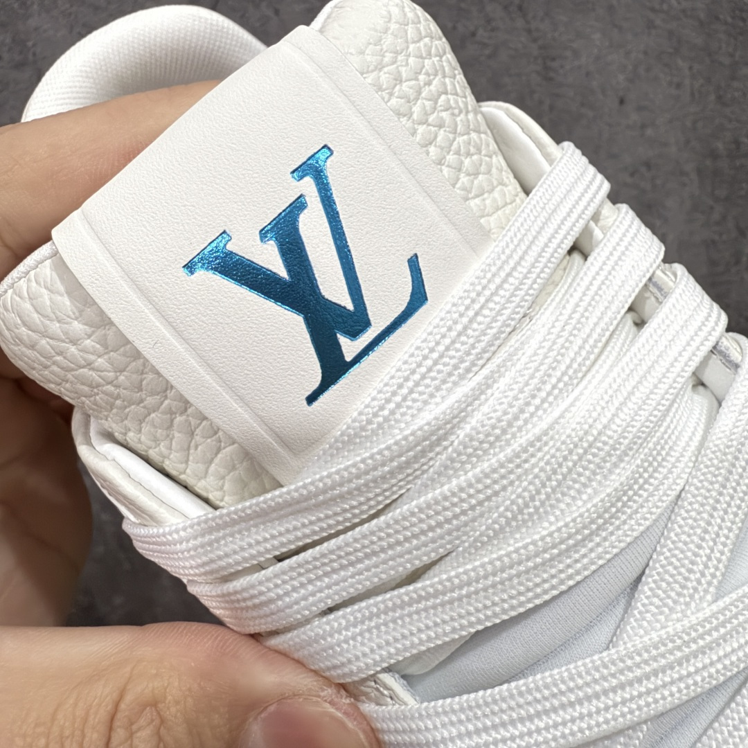 图片[6]-【天花板/Goat版】 市场最强版 没有之一的存在💪🏻 Louis Vuitton LV Trainer 系列全新版上架 手里有正品的可以对比下🆚懂货的看细节‼️ 此版品质是市场从未达到的新高度！ 整体版型 皮料 牛仔布的色差 压花纹路清晰度 后跟版型等等 都可以自行对比[机智]吊打市场所有货，怒甩十条街的那种，直接来正品对比图🆚，欢迎拿市场各大工厂的货来对比！ 尺码：35-45码-选品中心