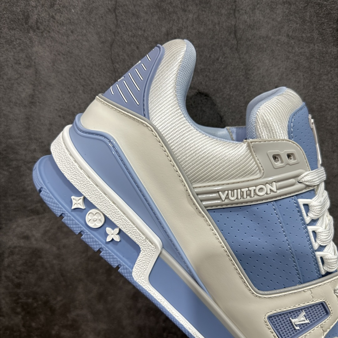 图片[7]-【天花板/Goat版】 市场最强版 没有之一的存在💪🏻 Louis Vuitton LV Trainer 系列全新版上架 手里有正品的可以对比下🆚懂货的看细节‼️ 此版品质是市场从未达到的新高度！ 整体版型 皮料 牛仔布的色差 压花纹路清晰度 后跟版型等等 都可以自行对比[机智]吊打市场所有货，怒甩十条街的那种，直接来正品对比图🆚，欢迎拿市场各大工厂的货来对比！ 尺码：35-45码-选品中心