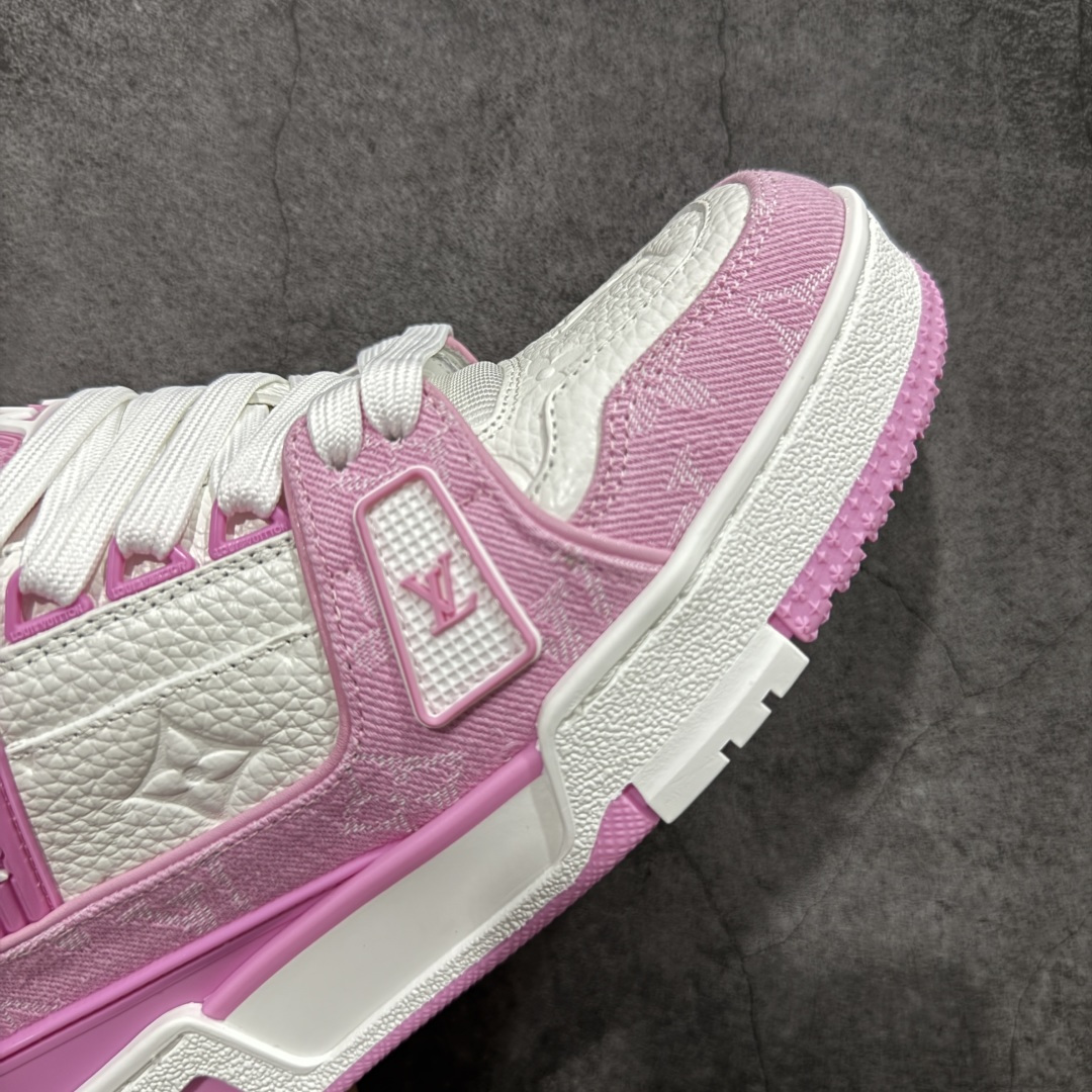 图片[6]-【天花板/Goat版】 市场最强版 没有之一的存在💪🏻 Louis Vuitton LV Trainer 系列全新版上架 手里有正品的可以对比下🆚懂货的看细节‼️ 此版品质是市场从未达到的新高度！ 整体版型 皮料 牛仔布的色差 压花纹路清晰度 后跟版型等等 都可以自行对比[机智]吊打市场所有货，怒甩十条街的那种，直接来正品对比图🆚，欢迎拿市场各大工厂的货来对比！ 尺码：35-45码-选品中心