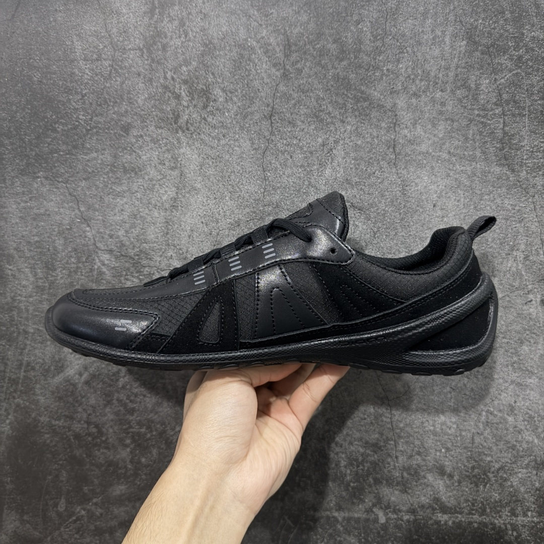 图片[2]-【升级版】ECCO爱步 BIOM LITE 皮革系带时尚耐磨低帮 户外功能鞋 工厂出货 价格实惠不杀猪‼️ ECCO以三大核心特征为依托：北欧设计风格、鞋履制作、积极的生活方式。北欧设计风格：北欧设计特点是独特、有格调、实用和简约，并且品质优良。鞋履制作：ECCO钟爱鞋履制作以及一切与鞋履制作相关的事物。积极的生活方式：ECCO的创始人希望制作出的鞋履无需磨合，即可完美贴合脚型，帮助人们享受行走的乐趣。ECCO的成功源自其产品质量和创新的技术水平，恪守“鞋遵循双足”的设计理念，将的舒适度和风格融为一体。ECCO跑遍全世界寻找创新的原料。从制革制鞋一体化的设置，源头上控制皮革质量，确保对人体无害。 尺码：36 37 38 39 40 41 42 43 44 45-选品中心