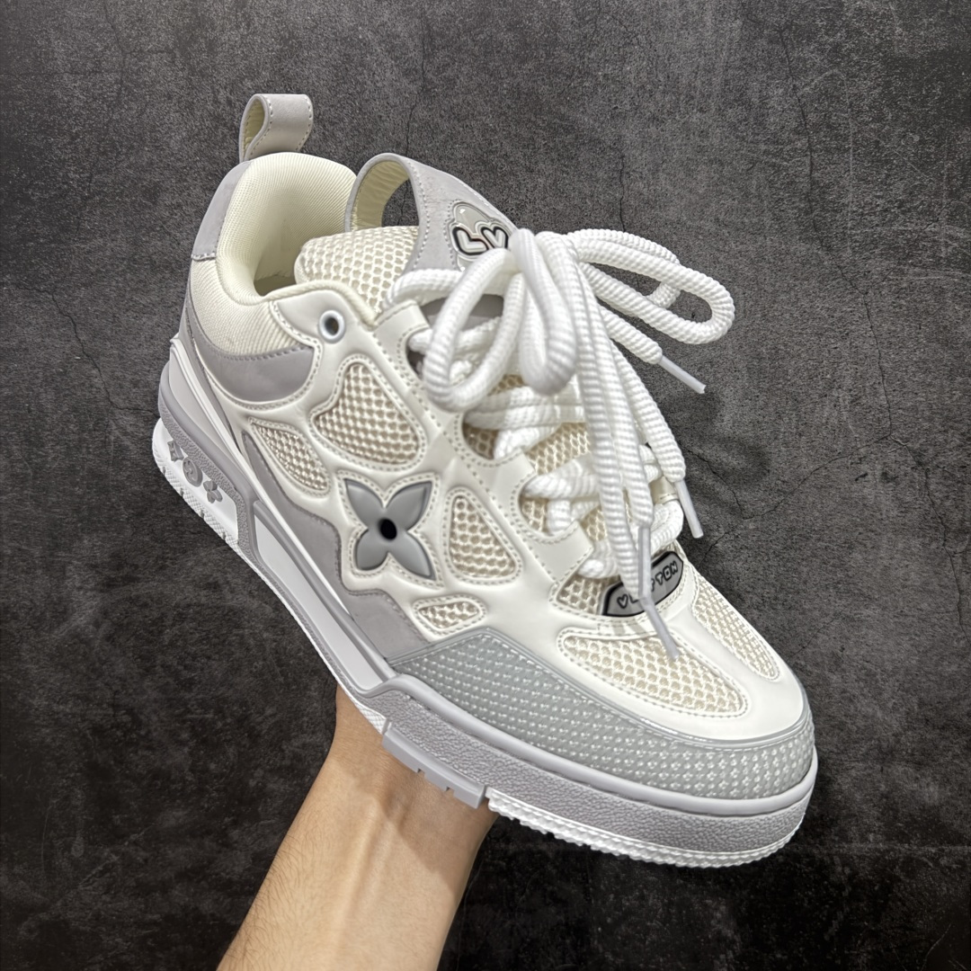 图片[3]-【佛山顶级超A版】Louis Vuitton LV Skate系列 灰白 仓库现货 当天可取 佛山超A私人订单 专柜混卖零售专供 所有配色均为购买原版复刻 整体版型 皮料 市场独一无二 后跟版型都可以自行对比[机智]吊打市场所有货 怒甩十条街，欢迎拿市场各大工厂的货来对比！ 鞋舌烫金超正 压印程度秒杀市面90%以上的高端货 新配色陆续开发出货 尺码：39-46-选品中心
