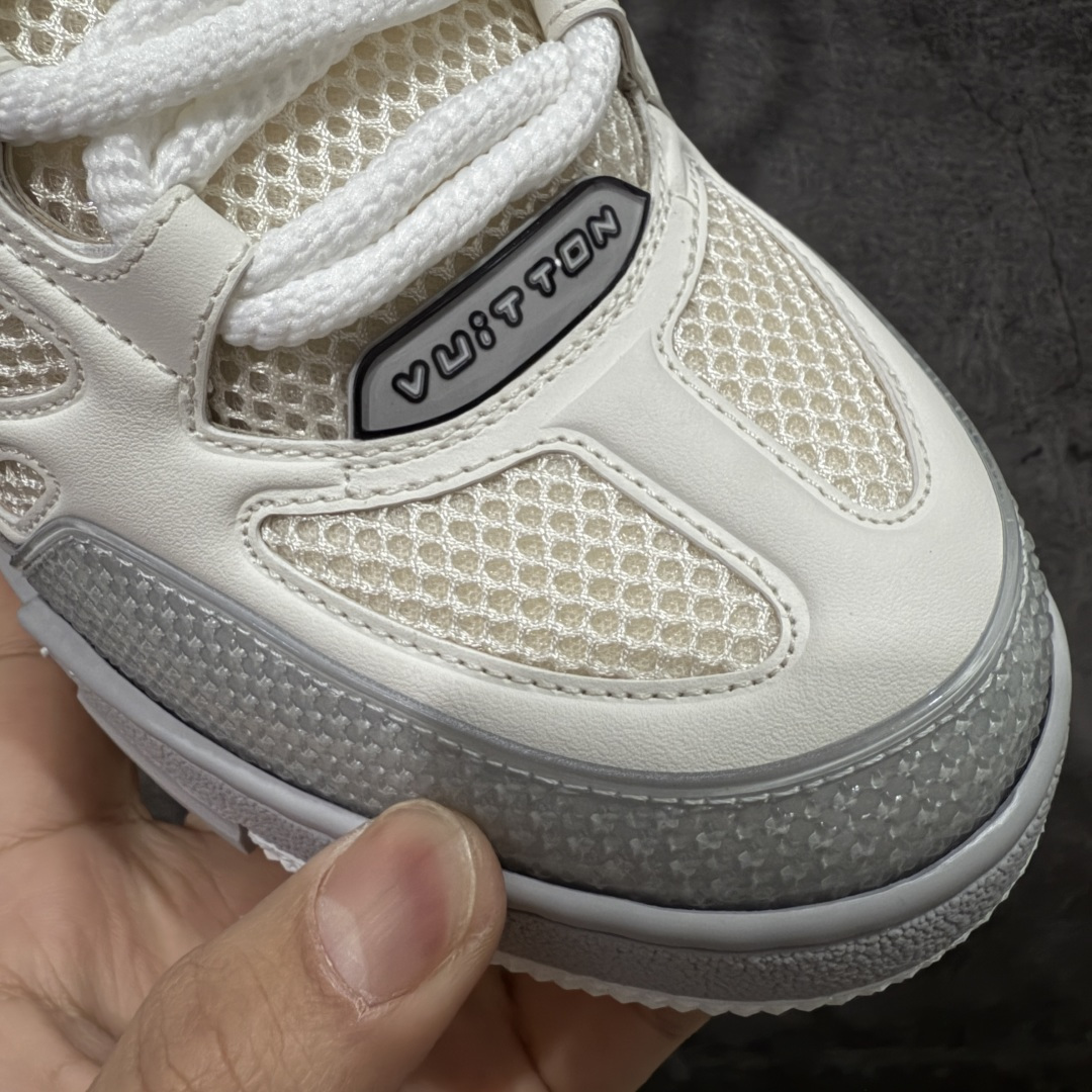 图片[5]-【佛山顶级超A版】Louis Vuitton LV Skate系列 灰白 仓库现货 当天可取 佛山超A私人订单 专柜混卖零售专供 所有配色均为购买原版复刻 整体版型 皮料 市场独一无二 后跟版型都可以自行对比[机智]吊打市场所有货 怒甩十条街，欢迎拿市场各大工厂的货来对比！ 鞋舌烫金超正 压印程度秒杀市面90%以上的高端货 新配色陆续开发出货 尺码：39-46-选品中心