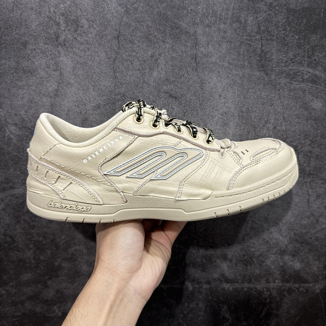 【纯原PK版】Balenciag 巴黎世家18代 最新Hamptons系列 情侣款 破损 做旧 休闲 运动鞋 顶级大厂出品 天花板品质 品质细节比工厂版本都要好很多 自行对比 原版购入开发做货 ▪️面料: 原版定制进口头层牛皮 ▪️内里:进口透气毛巾绒里 ▪️鞋底:原版开模防滑橡胶材质 ▪️底厚:3CM ▪️尺码: 35-46-选品中心