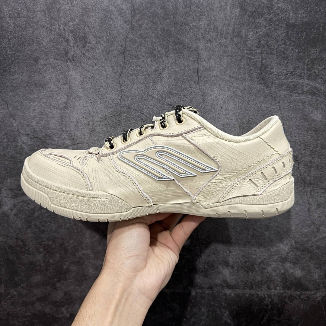 图片[2]-【纯原PK版】Balenciag 巴黎世家18代 最新Hamptons系列 情侣款 破损 做旧 休闲 运动鞋 顶级大厂出品 天花板品质 品质细节比工厂版本都要好很多 自行对比 原版购入开发做货 ▪️面料： 原版定制进口头层牛皮 ▪️内里：进口透气毛巾绒里 ▪️鞋底：原版开模防滑橡胶材质 ▪️底厚：3CM ▪️尺码： 35-46-选品中心