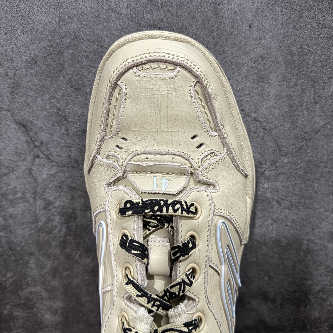 图片[5]-【纯原PK版】Balenciag 巴黎世家18代 最新Hamptons系列 情侣款 破损 做旧 休闲 运动鞋 顶级大厂出品 天花板品质 品质细节比工厂版本都要好很多 自行对比 原版购入开发做货 ▪️面料： 原版定制进口头层牛皮 ▪️内里：进口透气毛巾绒里 ▪️鞋底：原版开模防滑橡胶材质 ▪️底厚：3CM ▪️尺码： 35-46-选品中心