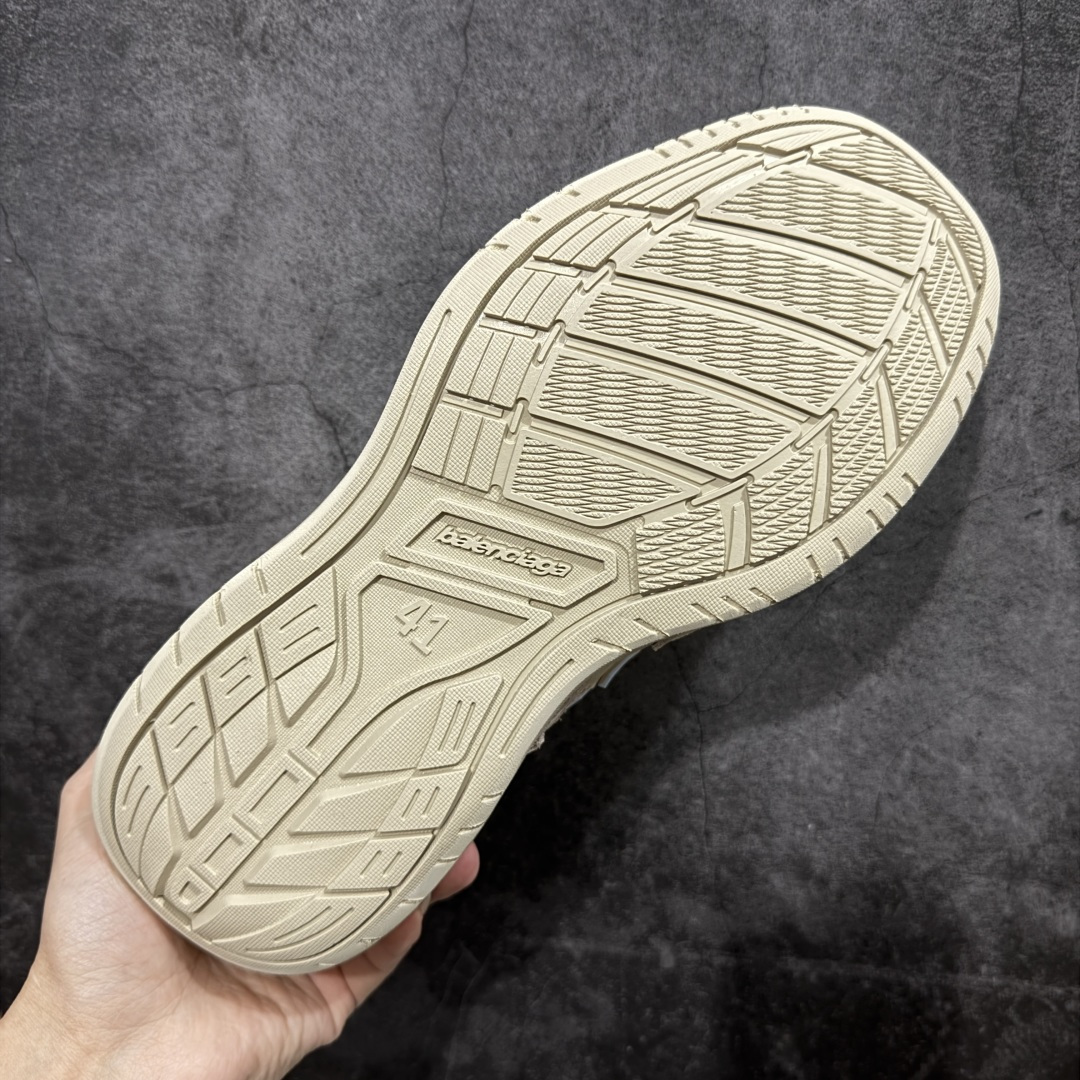 图片[9]-【纯原PK版】Balenciag 巴黎世家18代 最新Hamptons系列 情侣款 破损 做旧 休闲 运动鞋 顶级大厂出品 天花板品质 品质细节比工厂版本都要好很多 自行对比 原版购入开发做货 ▪️面料： 原版定制进口头层牛皮 ▪️内里：进口透气毛巾绒里 ▪️鞋底：原版开模防滑橡胶材质 ▪️底厚：3CM ▪️尺码： 35-46-选品中心