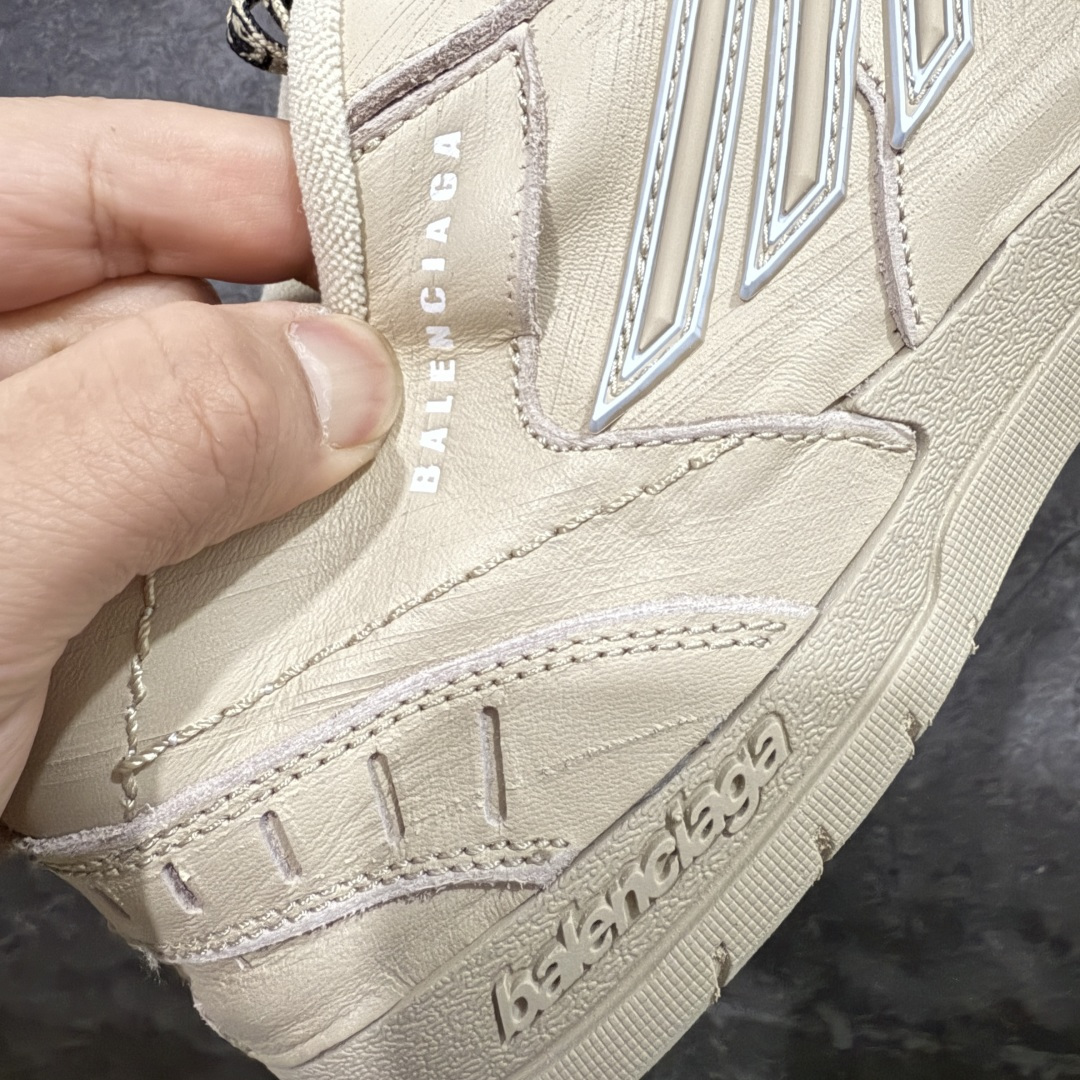 图片[3]-【纯原PK版】Balenciag 巴黎世家18代 最新Hamptons系列 情侣款 破损 做旧 休闲 运动鞋 顶级大厂出品 天花板品质 品质细节比工厂版本都要好很多 自行对比 原版购入开发做货 ▪️面料： 原版定制进口头层牛皮 ▪️内里：进口透气毛巾绒里 ▪️鞋底：原版开模防滑橡胶材质 ▪️底厚：3CM ▪️尺码： 35-46-选品中心