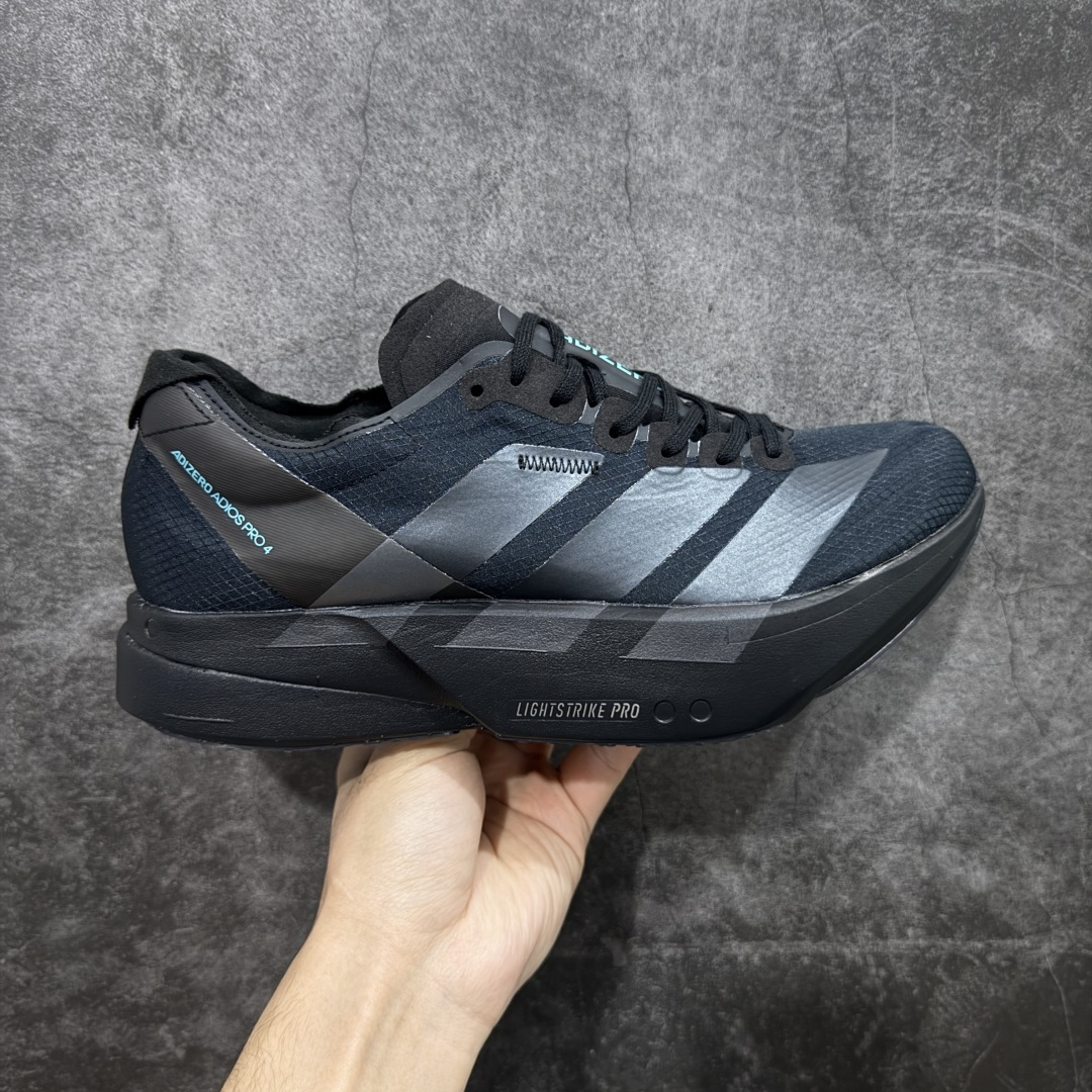 【NO.1纯原】Adidas Adizero Adios Pro 4 M竞训跑步鞋 黑色黑武士 HQ7411 市场独一档品质 区别所有版本 原鞋购入开发数月 原材料 原档案打造 细节版型一比一 独立双层组合底私模. 搭配ENERGYRODS 2.0真碳柱,每一步都动力满满 鞋面用的是Lightlock技术,轻透又贴合,就像给脚定制的一样。 中底是全掌Lightstrike Pro泡棉,软弹感超绝 真正一比一还原真实脚感💪🏻 尺码:36 36.5 37 38 38.5 39 40 40.5 41 42 42.5 43 44 44.5 45 46-选品中心
