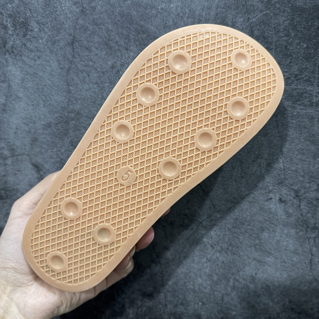 图片[7]-【神版】adidas originals Adimule 阿迪勃肯 黑色加绒款 舒适百搭 防磨包头一脚蹬拖鞋 货号：JP8730 尺码：35.5-45半码-选品中心