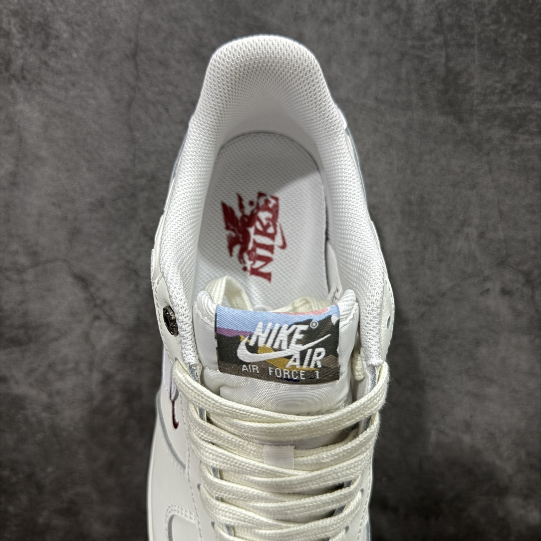 图片[8]-【666版本】Nike Air Force 1\’07 Low 马年限定 空军一号低帮休闲板鞋 IQ1119-011  原版品质 正确刺绣 专柜特供 原楦头原纸板 定制五金配件 内置全掌气垫 原厂鞋底   尺码：36 36.5 37.5 38 38.5 39 40 40.5 41 42 42.5 43 44 44.5 45 46-选品中心