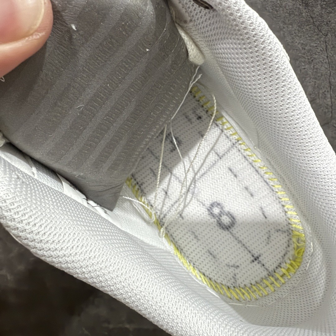 图片[9]-【666版本】Nike Air Force 1\’07 Low 马年限定 空军一号低帮休闲板鞋 IQ1119-011  原版品质 正确刺绣 专柜特供 原楦头原纸板 定制五金配件 内置全掌气垫 原厂鞋底   尺码：36 36.5 37.5 38 38.5 39 40 40.5 41 42 42.5 43 44 44.5 45 46-选品中心