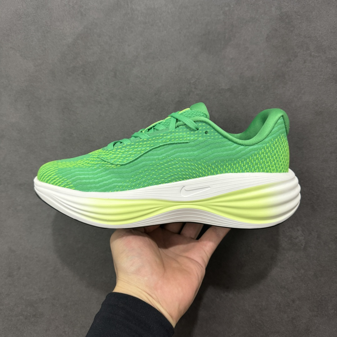 图片[2]-【公司级】Nike Zoom VOMERO 耐克 舒适减震防滑 低帮跑步鞋 全掌ReactX泡绵中底 前掌和后跟还配备了Air Zoom气垫单元 据说跑起来更快更舒适哦 这次最大的升级点 首次引入了ReactX泡绵 尺码：36-45 货号：YC2661-009-选品中心