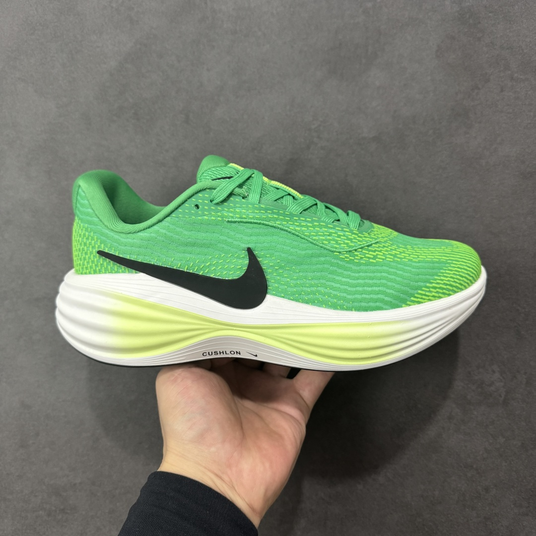 【公司级】Nike Zoom VOMERO 耐克 舒适减震防滑 低帮跑步鞋 全掌ReactX泡绵中底 前掌和后跟还配备了Air Zoom气垫单元 据说跑起来更快更舒适哦 这次最大的升级点 首次引入了ReactX泡绵 尺码:36-45 货号:YC2661-009-选品中心