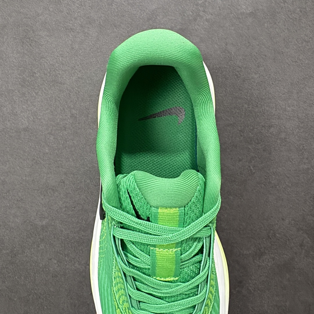 图片[7]-【公司级】Nike Zoom VOMERO 耐克 舒适减震防滑 低帮跑步鞋 全掌ReactX泡绵中底 前掌和后跟还配备了Air Zoom气垫单元 据说跑起来更快更舒适哦 这次最大的升级点 首次引入了ReactX泡绵 尺码：36-45 货号：YC2661-009-选品中心