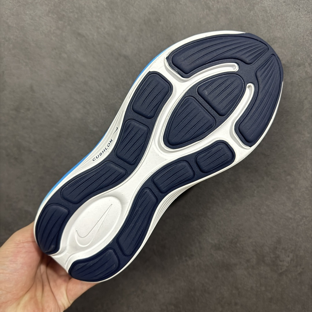 图片[9]-【公司级】Nike Zoom VOMERO 耐克 舒适减震防滑 低帮跑步鞋 全掌ReactX泡绵中底 前掌和后跟还配备了Air Zoom气垫单元 据说跑起来更快更舒适哦 这次最大的升级点 首次引入了ReactX泡绵 尺码：36-45 货号：YC2661-004-选品中心