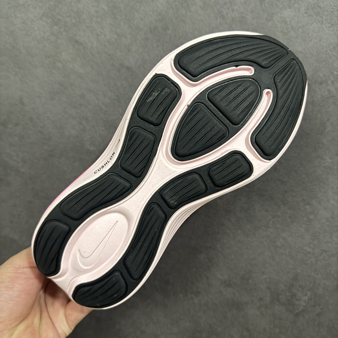 图片[9]-【公司级】Nike Zoom VOMERO 耐克 舒适减震防滑 低帮跑步鞋 全掌ReactX泡绵中底 前掌和后跟还配备了Air Zoom气垫单元 据说跑起来更快更舒适哦 这次最大的升级点 首次引入了ReactX泡绵 尺码：36-40 货号：YC2661-008-选品中心