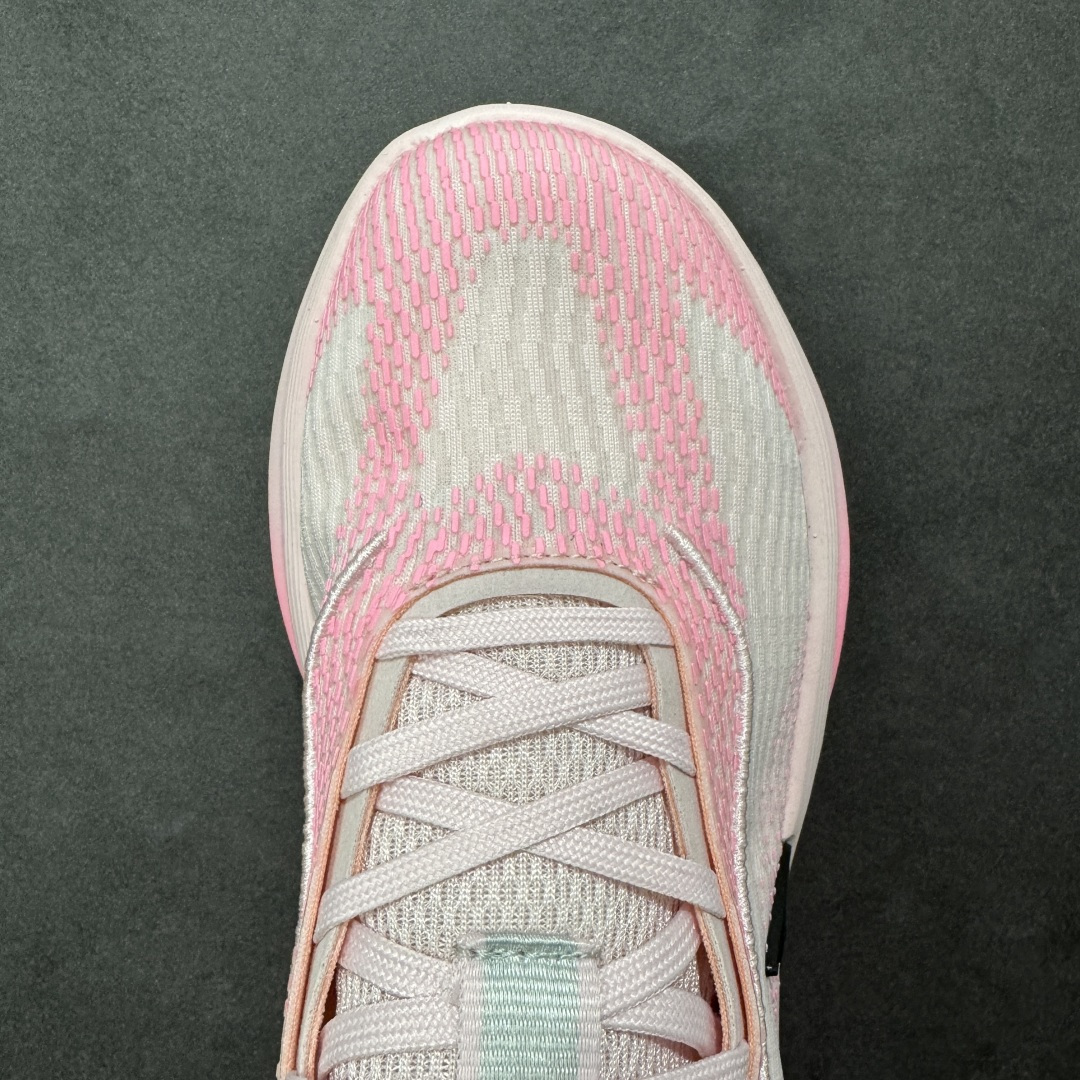 图片[8]-【公司级】Nike Zoom VOMERO 耐克 舒适减震防滑 低帮跑步鞋 全掌ReactX泡绵中底 前掌和后跟还配备了Air Zoom气垫单元 据说跑起来更快更舒适哦 这次最大的升级点 首次引入了ReactX泡绵 尺码：36-40 货号：YC2661-008-选品中心