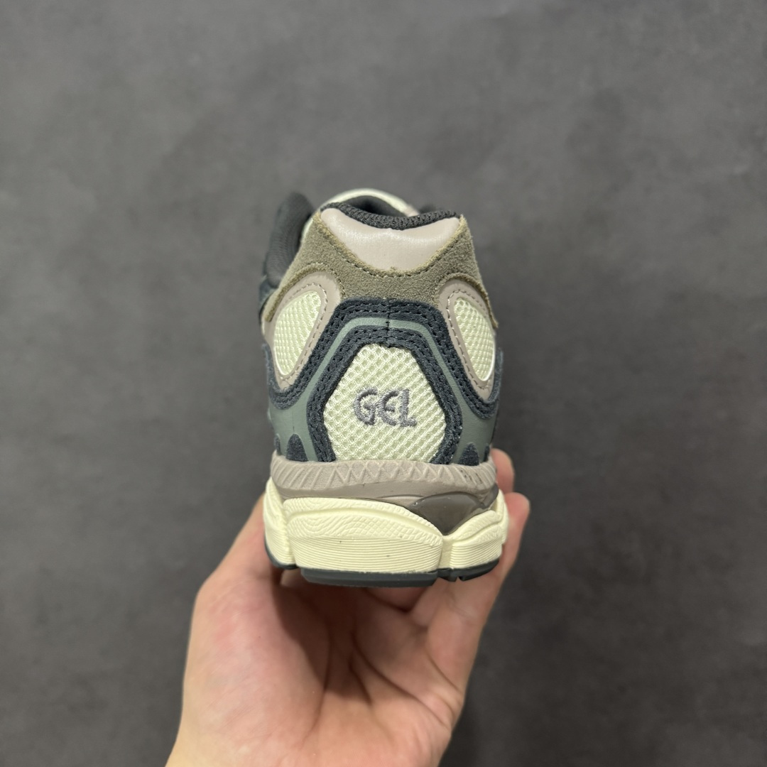 图片[4]-【升级版】Asics Gel-NYC复古单品 亚瑟士ASICSTIGER秋季新款休闲鞋 厚底街头运动休闲鞋 ASICS亚瑟士推出全新GEL-NYC，彰显纽约都市活力 这次的新系列融入了多个版本GEL的经典设计风格，广受好评。其设计灵感来源于GEL-NIMBUS 3,GEL-MC PLUS V 和 GEL-CUMULUS 16 这些往日经典鞋款。GEL-NYC使用GEL-CUMULUS 16鞋款的鞋楦设计,展现了独特的现代化美学。鞋底采用了轻质发泡材料,并在后跟和前掌处采用了ASICS亚瑟士核心科技——GEL缓震胶,赋予鞋款强大的缓冲性能,提供了更柔软舒适的穿着体验。而在原有设计的启发之上,此次鞋款采用更贴合当今潮流趋势的材料和创新技术,展现出纽约充满活力的都市精神。 尺码：36-47 编码：1201A789-250-选品中心
