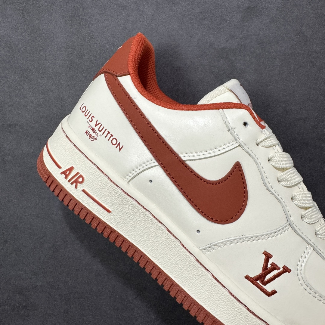 图片[6]-【定制版】NIke Air Force 1 \’07 Low “LV联名–枫红雅白” 空军一号低帮 运动鞋 休闲鞋 折边针车 工艺难度大 原楦头原纸板 高端定制鞋盒 原厂鞋底 超高清洁度 细节完美 货号：NH0601-588 尺码：36 36.5 37.5 38 38.5 39 40 40.5 41 42 42.5 43 44 44.5 45-选品中心