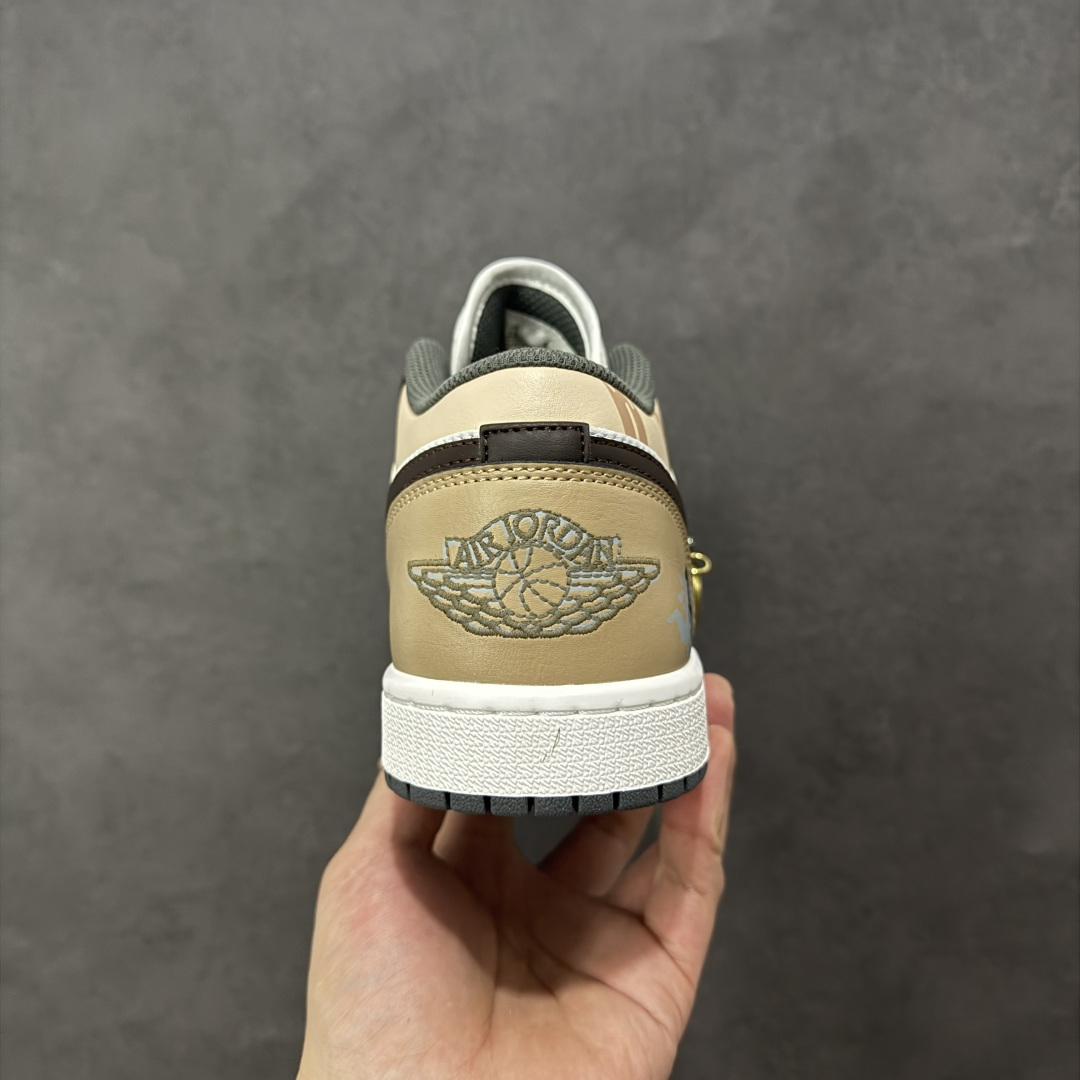 图片[4]-【K版】Air Jordan 1 Low AJ1 乔1马年限定 低帮文化休闲板鞋 货号：553558-152 尺码：36 36.5 37.5 38 38.5 39 40 40.5 41 42 42.5 43 44 44.5 45 46 编码： DKB240260-选品中心