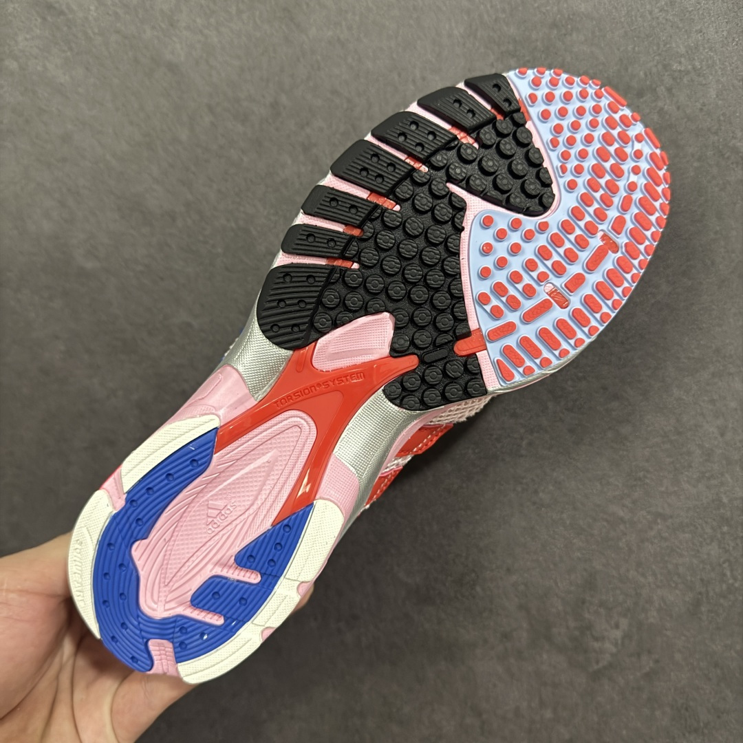 图片[9]-【公司级】Bad Bunny x adidas 以 Adizero SL 72奶油坏痞兔联名 复古休闲运动鞋 Bad Bunny x adidas Adizero SL 72最新合作鞋款，巧妙地将经典设计与现代创新相结合。这款跑鞋融合了经典 SL 72 的复古元素和 Adizero 系列的尖端设计。全鞋采用多层结构打造，并通过华夫格网眼布、麂皮、皮革和灯芯绒等质感材质的拼接，营造极具高级格调的层次视觉；印在足弓处的「Para Bad Bunny」字样则凸显鞋款合作身份。 货号： JP5997 尺码： 36-45 带半码 编码：XSB220230-选品中心