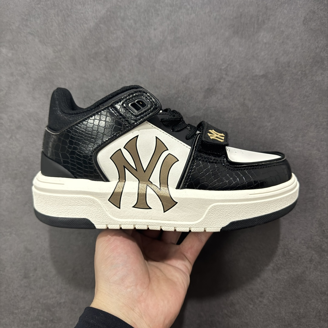 图片[5]-【GQ福利】福利特价MLB Chunky Runner Basic 纽约洋基队二代扣学长鞋 低帮老爹风轻量增高厚底百搭休闲运动板鞋 原楦原纸版开发版型#采用荔枝纹轻量克重纤维移膜皮革面鞋面材质#全新独立5cm厘米外增高轻质发泡中底组合耐磨橡胶外底片！学院穿搭爆款,Korea韩国限定!联乘美国榄球洋基队！ 尺码：36-45-选品中心