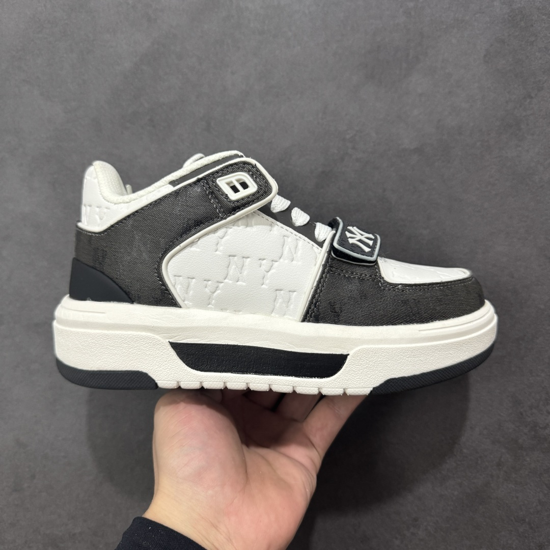 图片[12]-【GQ福利】福利特价MLB Chunky Runner Basic 纽约洋基队二代扣学长鞋 低帮老爹风轻量增高厚底百搭休闲运动板鞋 原楦原纸版开发版型#采用荔枝纹轻量克重纤维移膜皮革面鞋面材质#全新独立5cm厘米外增高轻质发泡中底组合耐磨橡胶外底片！学院穿搭爆款,Korea韩国限定!联乘美国榄球洋基队！ 尺码：36-45-选品中心