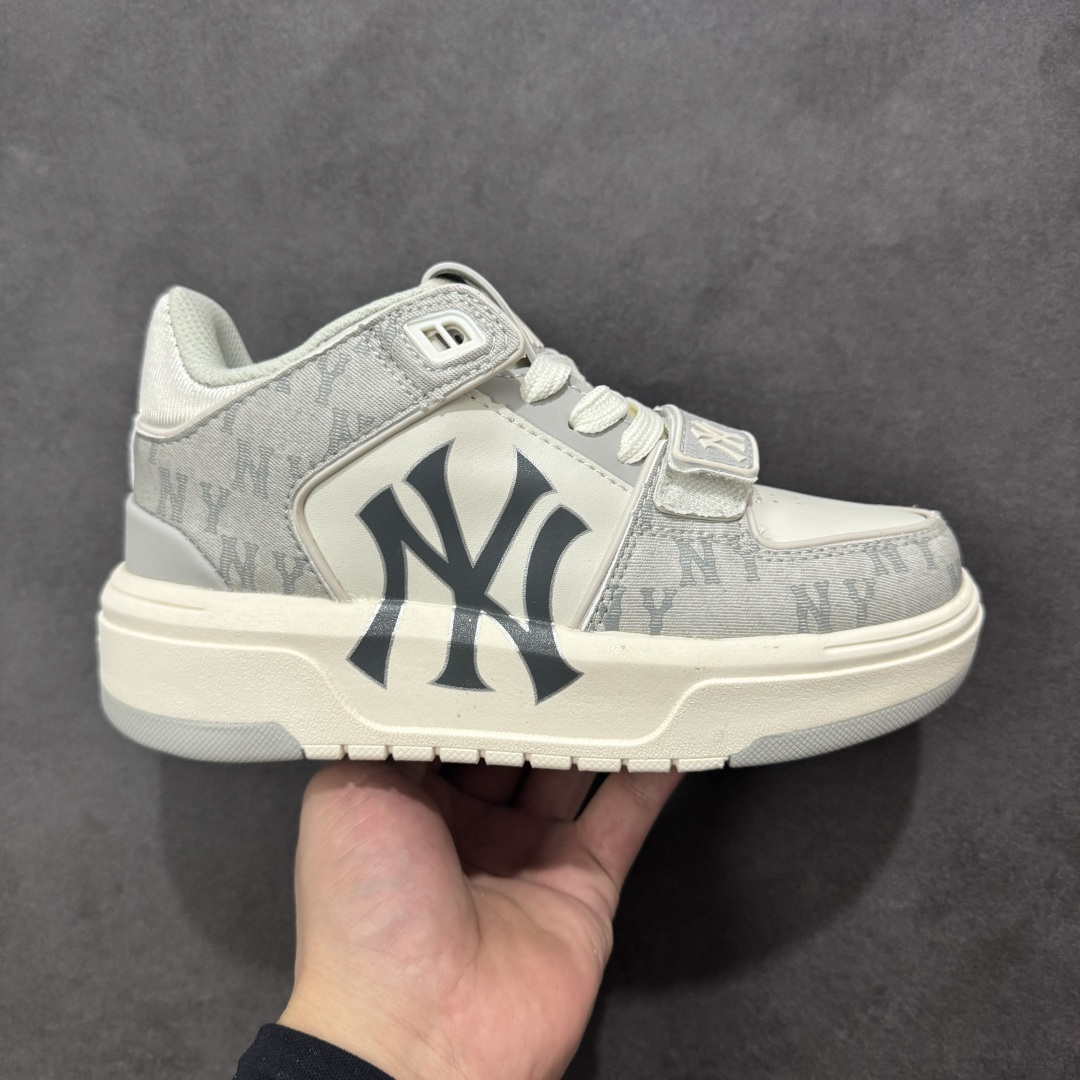 图片[7]-【GQ福利】福利特价MLB Chunky Runner Basic 纽约洋基队二代扣学长鞋 低帮老爹风轻量增高厚底百搭休闲运动板鞋 原楦原纸版开发版型#采用荔枝纹轻量克重纤维移膜皮革面鞋面材质#全新独立5cm厘米外增高轻质发泡中底组合耐磨橡胶外底片！学院穿搭爆款,Korea韩国限定!联乘美国榄球洋基队！ 尺码：36-45-选品中心