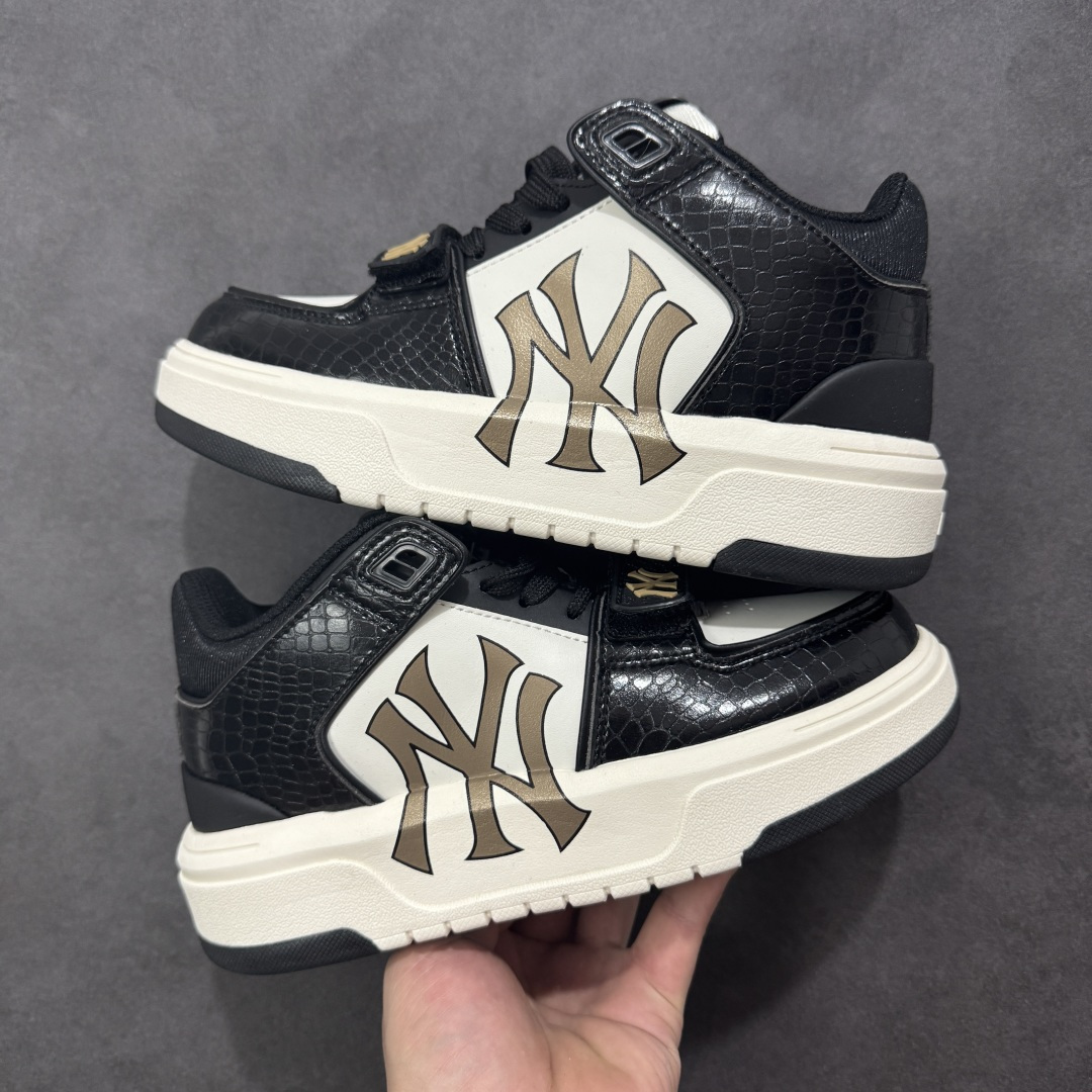 图片[5]-【GQ福利】福利特价MLB Chunky Runner Basic 纽约洋基队二代扣学长鞋 低帮老爹风轻量增高厚底百搭休闲运动板鞋 原楦原纸版开发版型#采用荔枝纹轻量克重纤维移膜皮革面鞋面材质#全新独立5cm厘米外增高轻质发泡中底组合耐磨橡胶外底片！学院穿搭爆款,Korea韩国限定!联乘美国榄球洋基队！ 尺码：36-45-选品中心