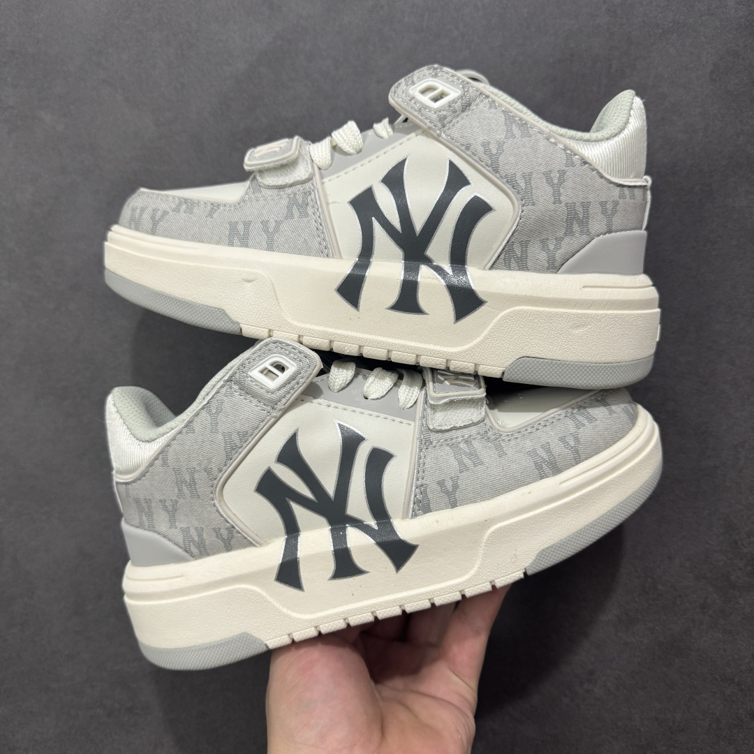 图片[7]-【GQ福利】福利特价MLB Chunky Runner Basic 纽约洋基队二代扣学长鞋 低帮老爹风轻量增高厚底百搭休闲运动板鞋 原楦原纸版开发版型#采用荔枝纹轻量克重纤维移膜皮革面鞋面材质#全新独立5cm厘米外增高轻质发泡中底组合耐磨橡胶外底片！学院穿搭爆款,Korea韩国限定!联乘美国榄球洋基队！ 尺码：36-45-选品中心