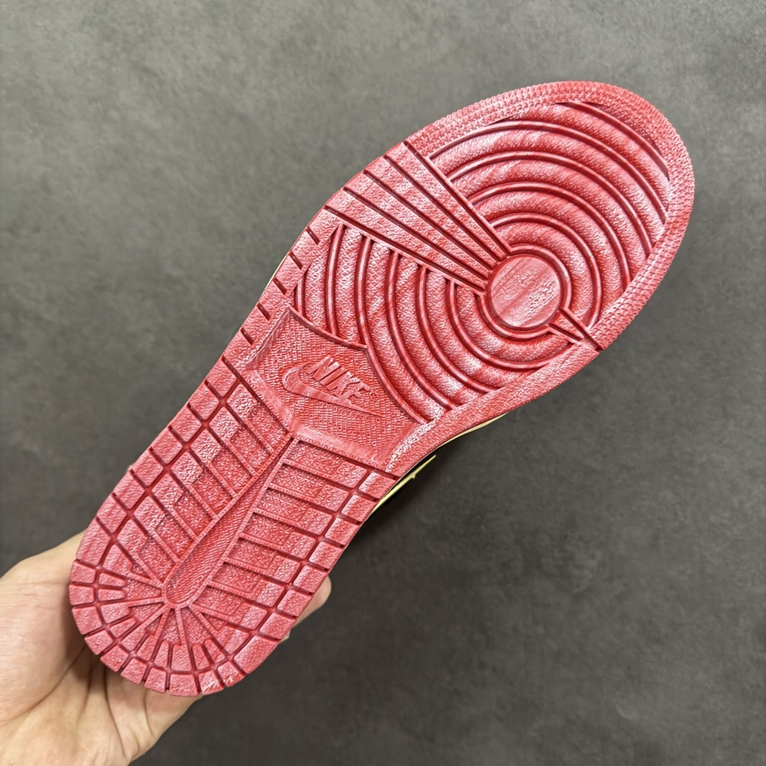 图片[9]-【清远TS版】Nike Air Jordan aj1 Retro High OG 复刻黑扣碎 百搭休闲文化运动篮球鞋 IB8958-100 口碑AJ大厂出品 全系列原楦原纸板开发 原厂头层皮料加持 原厂定型后跟完美效果 裁片超高清洁度 针车 细节到位 性价比十足💪🏻 尺码：36-48.5（半）-选品中心