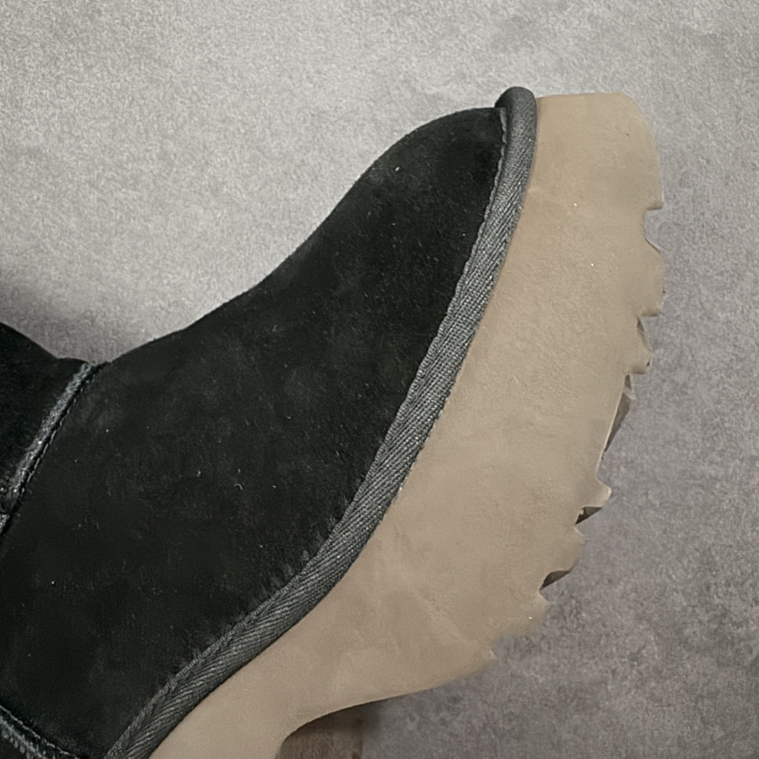 图片[5]-【莞产X1版本】全网最齐ugg130个配色市面顶级版本 1158313 UGG 鱼人厚底铅笔靴 5cm厚底 小红书爆款 厚底羊皮毛一体雪地靴女款 广州外贸大厂生产鞋头到鞋垫真羊皮毛一体独立外盒包装芯片带防水工艺区别市面任何版本 5cm厚底独立原版开发大底羊绒鞋垫冬季保暖外出家居都是很适合的选择进年uug推出款式系列局部偏向年轻消费者喜好也走到时尚潮流穿搭的前沿鞋身材质防泼水涂层翻毛皮鞋面17毫米UGGPURE™植入式羊毛内底轻便防滑舒适橡胶外底带有品牌LOGO商标带全套包装 尺码：35-40-选品中心