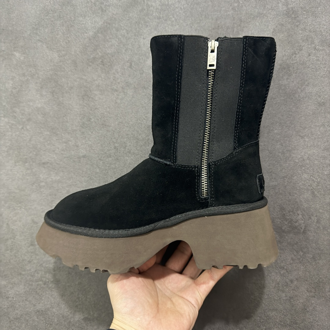 图片[2]-【莞产X1版本】全网最齐ugg130个配色市面顶级版本 1158313 UGG 鱼人厚底铅笔靴 5cm厚底 小红书爆款 厚底羊皮毛一体雪地靴女款 广州外贸大厂生产鞋头到鞋垫真羊皮毛一体独立外盒包装芯片带防水工艺区别市面任何版本 5cm厚底独立原版开发大底羊绒鞋垫冬季保暖外出家居都是很适合的选择进年uug推出款式系列局部偏向年轻消费者喜好也走到时尚潮流穿搭的前沿鞋身材质防泼水涂层翻毛皮鞋面17毫米UGGPURE™植入式羊毛内底轻便防滑舒适橡胶外底带有品牌LOGO商标带全套包装 尺码：35-40-选品中心