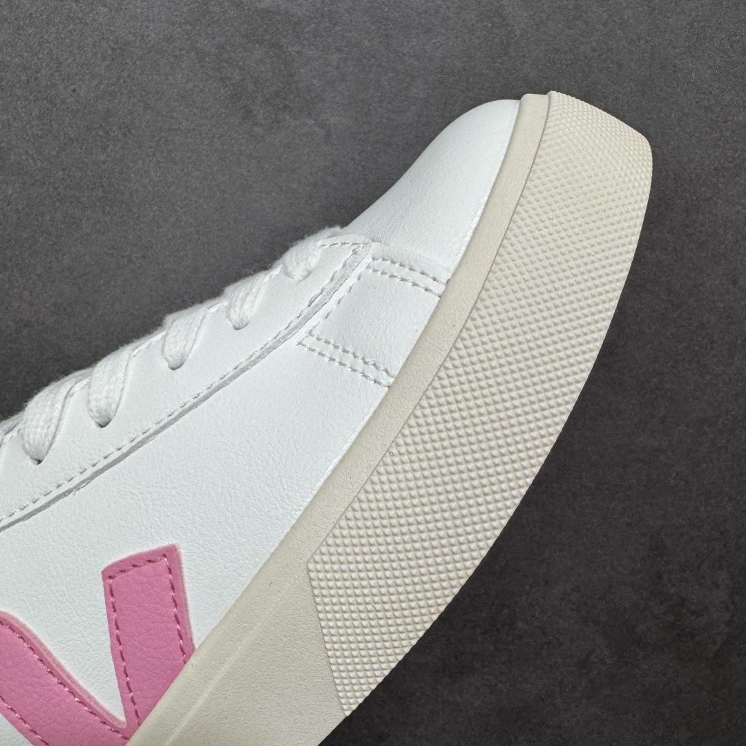 图片[5]-【福利特价】veja Recife Logo CHROMEFREE LEA 法国小众品牌Veja小白鞋 经典小板鞋 增高且有型 妥妥的通勤之王 VEJA始终以绿色地球和低碳运动为宗旨 品牌的所有单品也均用环保材料制作 始终以行动承担对环境的责任 此款VEJA 男女款情侣运动鞋 采用透气皮革鞋面 时尚简约 轻薄舒适 货号： CP052606 尺码： 36-45没半码-选品中心