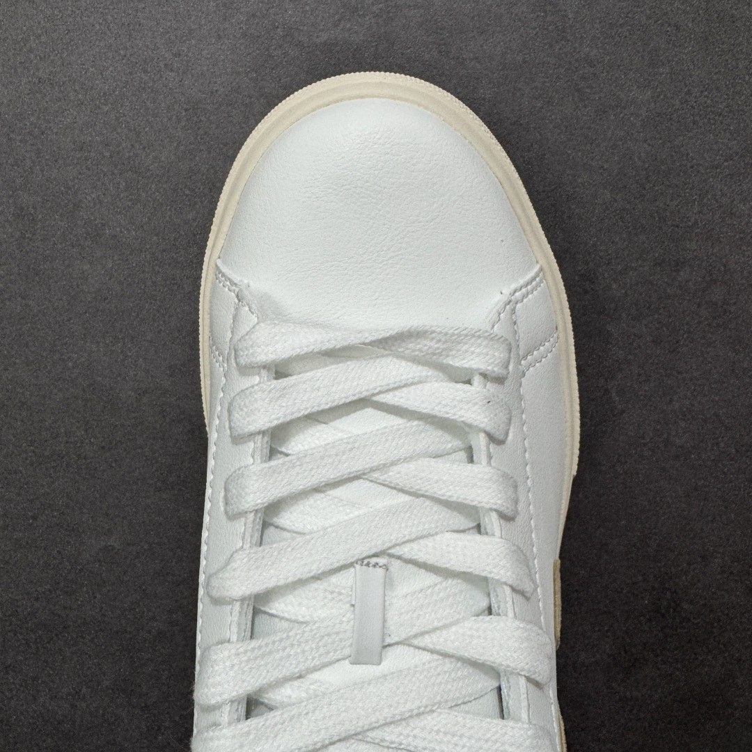 图片[8]-【福利特价】veja Recife Logo CHROMEFREE LEA 法国小众品牌Veja小白鞋 经典小板鞋 增高且有型 妥妥的通勤之王 VEJA始终以绿色地球和低碳运动为宗旨 品牌的所有单品也均用环保材料制作 始终以行动承担对环境的责任 此款VEJA 男女款情侣运动鞋 采用透气皮革鞋面 时尚简约 轻薄舒适 货号： CP0502920B 尺码： 36-45没半码-选品中心