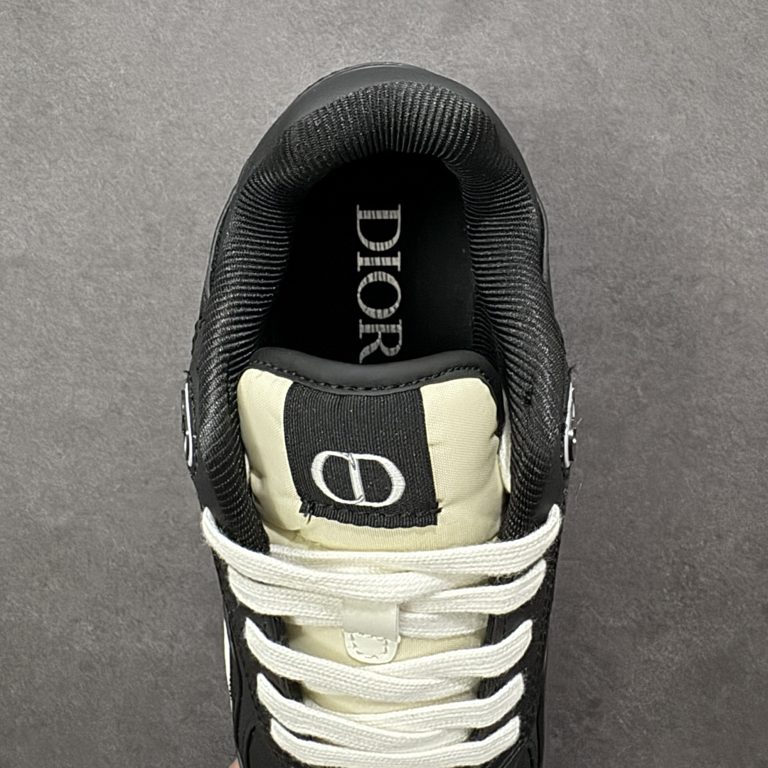 图片[7]-【YH版本】DIOR B27 Low \’Dior Oblique Galaxy 迪奥 低帮 黑色 牛皮织物徽标印花低邦休闲板鞋 这款B27低帮运动鞋是该系列新品，延续Dior的经典款式。采用灰色光滑牛皮革精心制作，侧面饰以米色和黑色Obliquex印花镶片；\”CD Lcons\”造型的鞋带孔眼巧妙精致，双色橡胶鞋底、后侧鞋口和鞋跟处均带有品牌标志性细节，提升格调。时尚百搭，可为各式造型增光添彩。 货号：3SN272ZIR16536 尺码：38 39 40 41 42 43 44 45 46 编码：XSB270280-选品中心