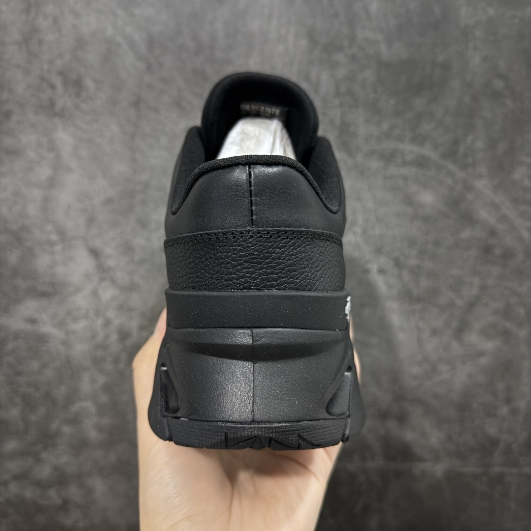 图片[4]-【莞产纯原】迪桑特Descente BOA Running 户外运动跑鞋全皮面 广东大厂出品 超高还原度 独立私模开发，只为真正还原zp 私人定制原版鞋面 舒适透气更好定型 城市通勤/运动健身/轻户外徒步 黑色系潮鞋还有机能风的设计感 原版开发大底，脚感特别轻盈 尺码：39 40 41 42 43 44 编码： ABB390400-选品中心