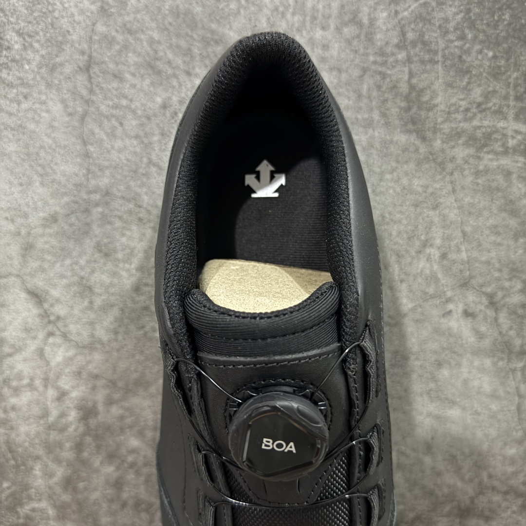 图片[8]-【莞产纯原】迪桑特Descente BOA Running 户外运动跑鞋全皮面 广东大厂出品 超高还原度 独立私模开发，只为真正还原zp 私人定制原版鞋面 舒适透气更好定型 城市通勤/运动健身/轻户外徒步 黑色系潮鞋还有机能风的设计感 原版开发大底，脚感特别轻盈 尺码：39 40 41 42 43 44 编码： ABB390400-选品中心