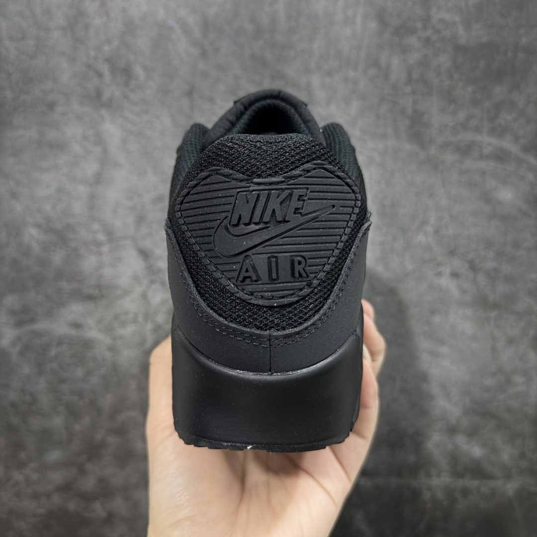 图片[4]-【顶级芯片版】Nike Air Max 90 舒适 复古 合成革减震防滑透气 低帮 休闲跑步鞋 全黑纯黑 CN8490-003 鞋舌标可扫码 海外欧州过验版 原纸版原楦头 顶级90款问市 开发数月 原版开发 多道QC质检 鞋型完美复刻 原厂级别工艺 正确色卡 正确气垫蓝光 正确大底 独家私模 采用进口头层牛皮拼接 定位高端市场 行业标杆工艺 尺码：40 40.5 41 42 42.5 43 44 44.5 45 46-选品中心