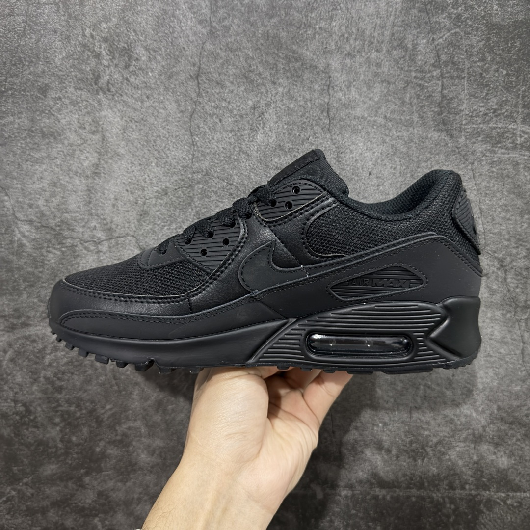 图片[2]-【顶级芯片版】Nike Air Max 90 舒适 复古 合成革减震防滑透气 低帮 休闲跑步鞋 全黑纯黑 CN8490-003 鞋舌标可扫码 海外欧州过验版 原纸版原楦头 顶级90款问市 开发数月 原版开发 多道QC质检 鞋型完美复刻 原厂级别工艺 正确色卡 正确气垫蓝光 正确大底 独家私模 采用进口头层牛皮拼接 定位高端市场 行业标杆工艺 尺码：40 40.5 41 42 42.5 43 44 44.5 45 46-选品中心