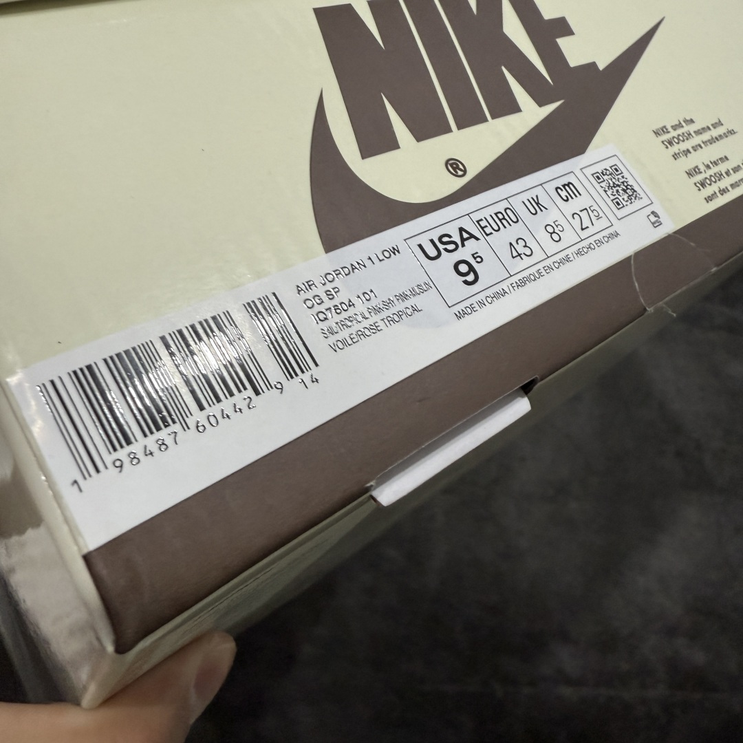 图片[9]-【KZ纯原】Travis Scott x Air Jordan AJ1 Low OG SP TS联名倒钩低帮米黄白粉 IQ7804-101 原材料软头层皮料 国内一线头部知名大厂出品 高端外贸零售专供品质 版型细节完美 原鞋原楦头纸板开发 原厂防尘纸 极致一眼正品既视感 尺码：36-47.5-选品中心